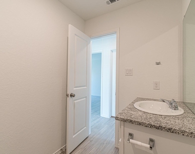 6406 Kemper Pl - Photo Thumbnail 6