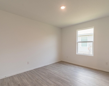 6406 Kemper Pl - Photo Thumbnail 13