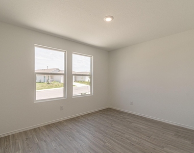 6406 Kemper Pl - Photo Thumbnail 1