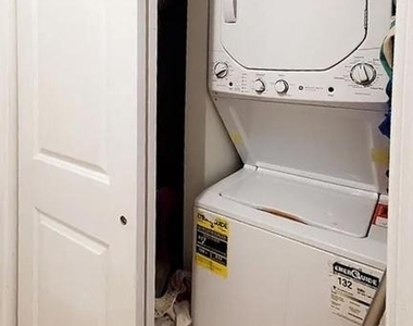 1311 Spruce Street - Photo Thumbnail 10
