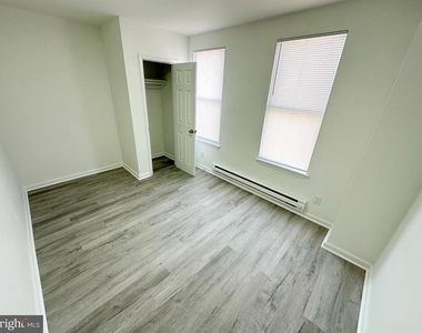 2153 W Grange Avenue - Photo Thumbnail 7