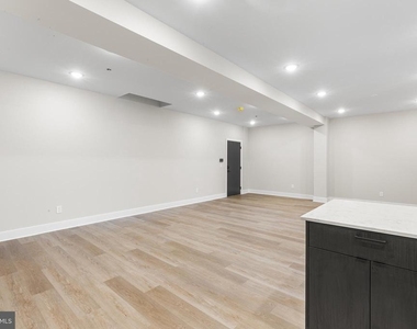 1903 Jackson Street - Photo Thumbnail 6