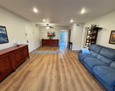 7920 Rockwood Ln - Photo Thumbnail 38