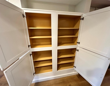 7920 Rockwood Ln - Photo Thumbnail 37