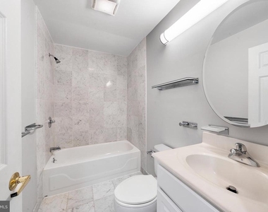 1500 Chestnut Street - Photo Thumbnail 18