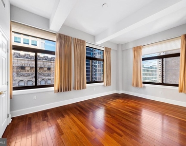 1500 Chestnut Street - Photo Thumbnail 8