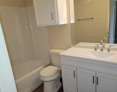 2804 Bull Run - Photo Thumbnail 6