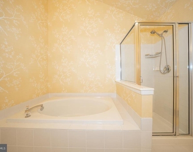 234 Lookout Place - Photo Thumbnail 17