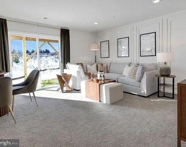 8328 Alexander Court - Photo Thumbnail 10