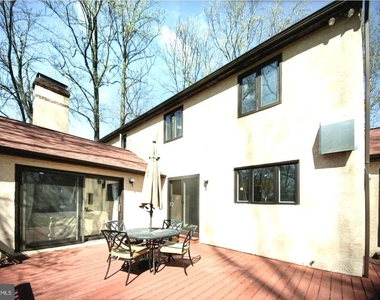 1120 Cymry Drive - Photo Thumbnail 23