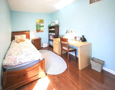 1120 Cymry Drive - Photo Thumbnail 16