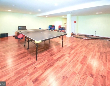 1120 Cymry Drive - Photo Thumbnail 22