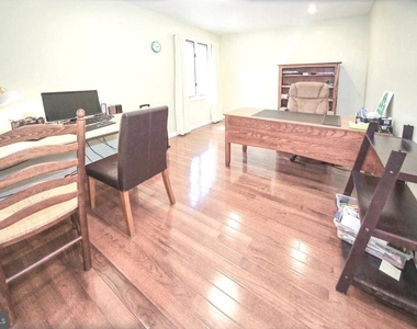 1120 Cymry Drive - Photo Thumbnail 10