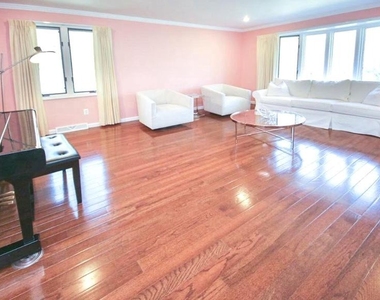1120 Cymry Drive - Photo Thumbnail 2