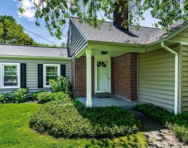 1538 Carmac Road - Photo Thumbnail 2