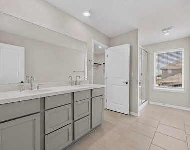 13817 Gilwell Dr - Photo Thumbnail 17