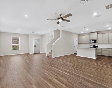13817 Gilwell Dr - Photo Thumbnail 6