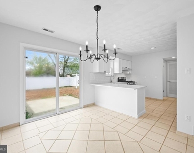 315 Catalano Lane - Photo Thumbnail 6