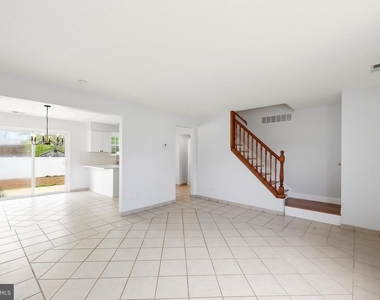 315 Catalano Lane - Photo Thumbnail 1