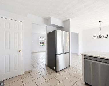 315 Catalano Lane - Photo Thumbnail 5