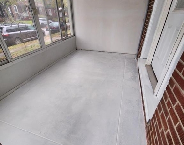4621 Woodland Avenue - Photo Thumbnail 1