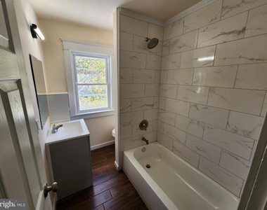 4621 Woodland Avenue - Photo Thumbnail 14