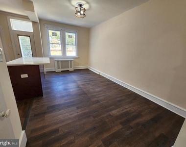 4621 Woodland Avenue - Photo Thumbnail 4