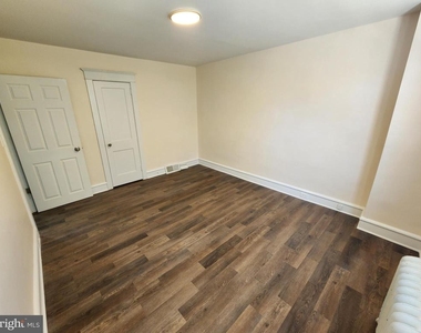 4621 Woodland Avenue - Photo Thumbnail 20