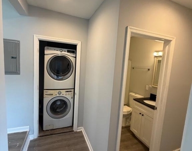 102 Ridgway Street - Photo Thumbnail 3