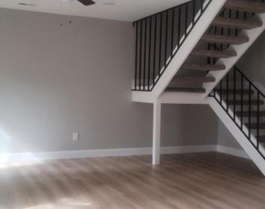15 Queen Anne Court - Photo Thumbnail 12