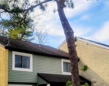 15 Queen Anne Court - Photo Thumbnail 22