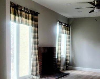 15 Queen Anne Court - Photo Thumbnail 4