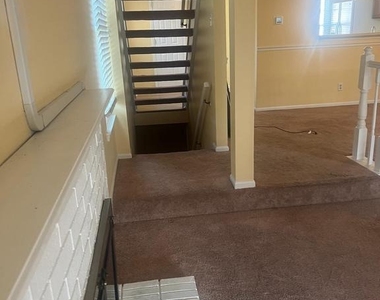 89 Dorchester Circle - Photo Thumbnail 16