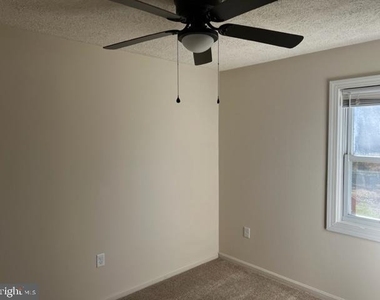 17207 Manning Drive - Photo Thumbnail 13