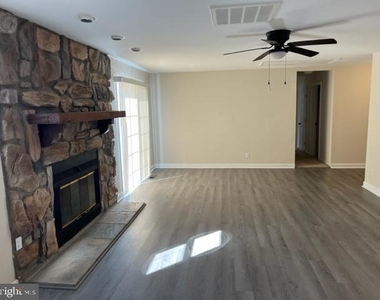 17207 Manning Drive - Photo Thumbnail 2