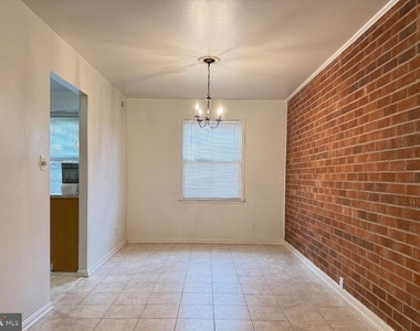 6008 Westchester Park Drive - Photo Thumbnail 3