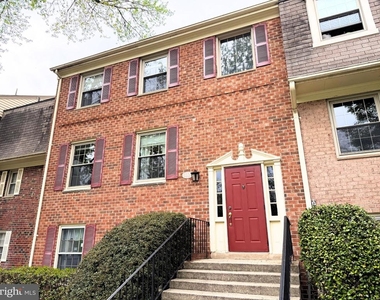6008 Westchester Park Drive - Photo Thumbnail 13