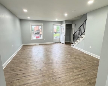 12928 Claxton Drive - Photo Thumbnail 1
