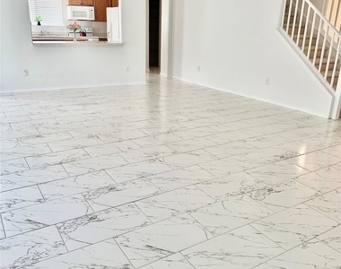 521 Paladen Pl - Photo Thumbnail 1