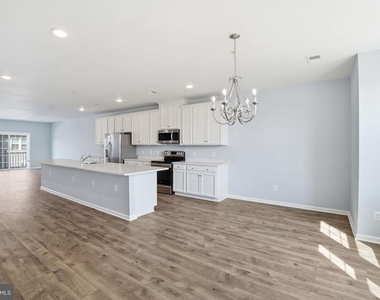 3815 Richmond Run - Photo Thumbnail 7