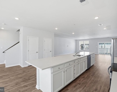 3815 Richmond Run - Photo Thumbnail 5