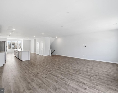 3815 Richmond Run - Photo Thumbnail 11