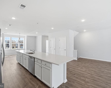 3815 Richmond Run - Photo Thumbnail 3