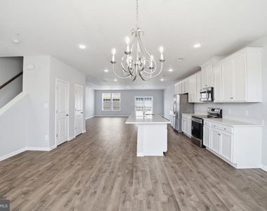 3815 Richmond Run - Photo Thumbnail 8