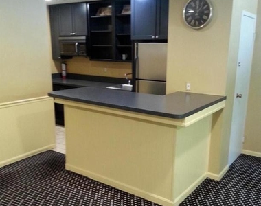 11801 Rockville Pike - Photo Thumbnail 11
