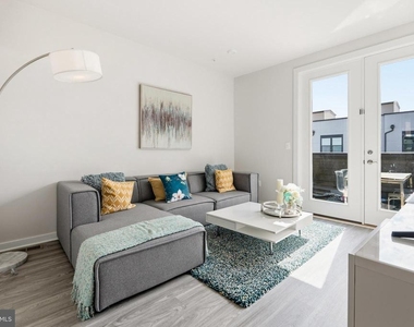 16233 Connors Way - Photo Thumbnail 17