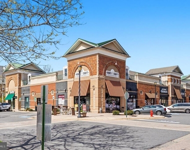 16233 Connors Way - Photo Thumbnail 35