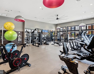 16233 Connors Way - Photo Thumbnail 25