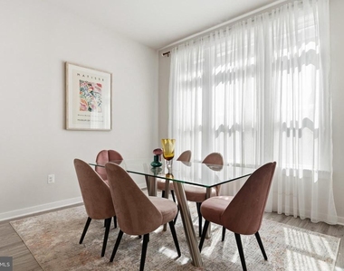 16233 Connors Way - Photo Thumbnail 6
