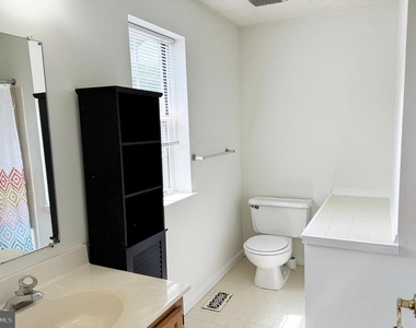 1520 Murray Place - Photo Thumbnail 11